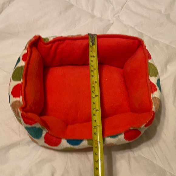 ALL LIVING THINGS CUDDLER BED - Picture 9 of 9